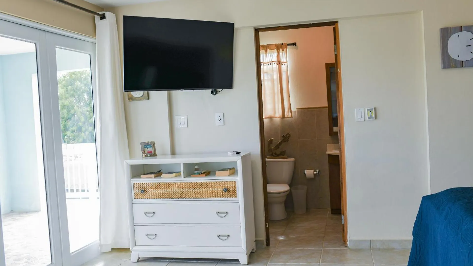 Island Charm Culebra Studios & Suites - Amazing Water Views From All 3 Apartments Located In Culebra Puerto Rico! Isla Culebra